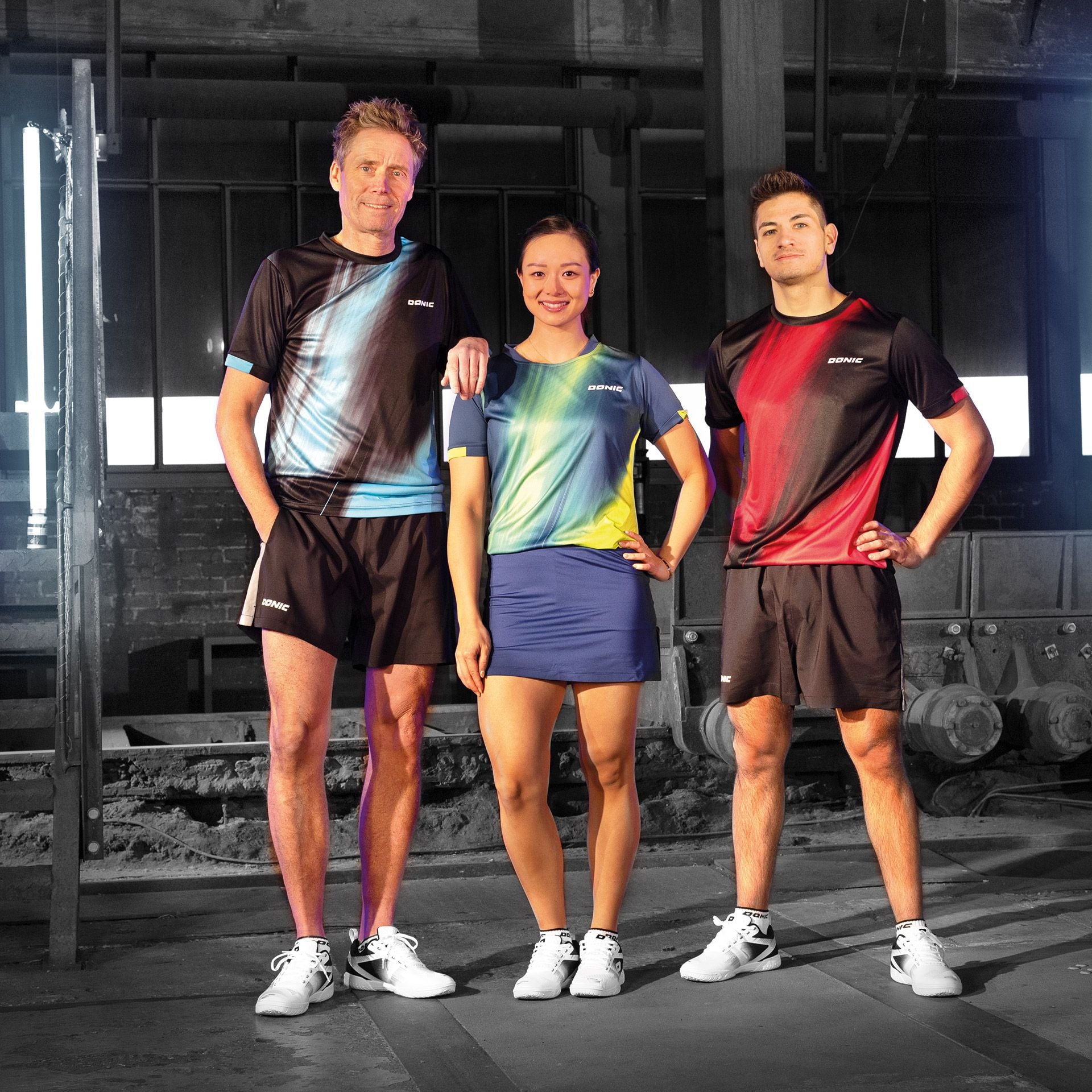 Donic t-shirt Cream sort/lyseblå